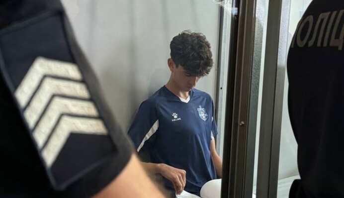 "Подлец последний!" Дочь Фарион обратилась в суде к подозреваемому - эмоциональное видео