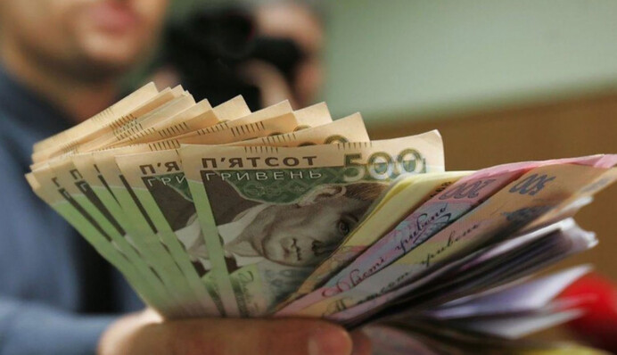 У владельцев сети скорых займов обнаружили российские паспорта