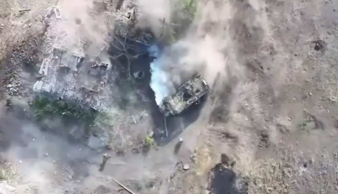 Попытка номер два: оккупанты с кучей техники снова пытались прорвать оборону десантников