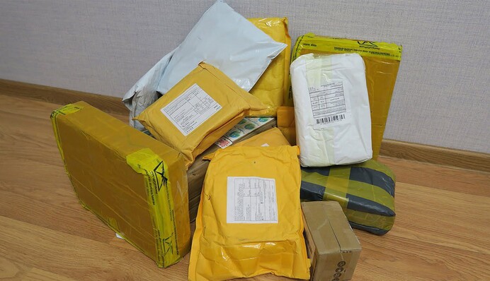 У Мінфіні хочуть ввести податок на посилки до 150 євро