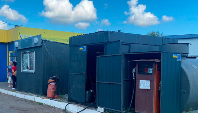 Фальсифікат на 4,5 млн грн: під Києвом знайшли нелегальні АЗС