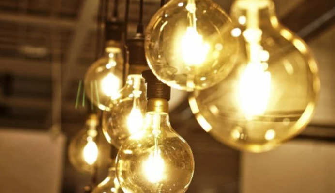 В ДТЕК пояснили, які три фактори вплинули на відсутність відключень світла