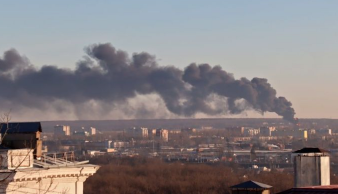 Супутникові знімки фіксують кілька загорянь на важливих об'єктах росіян у Курську