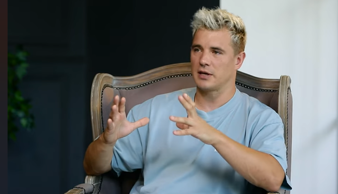 Украинский певец рассказал, как попал в перестрелку в оккупированном Крыму