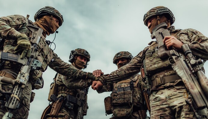 Больше всего украинцы доверяют ВСУ, последние в рейтинге - политические партии: опрос