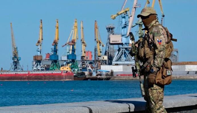 Россияне планируют нелегально вывезти большие объемы украинского зерна, - ЦНС