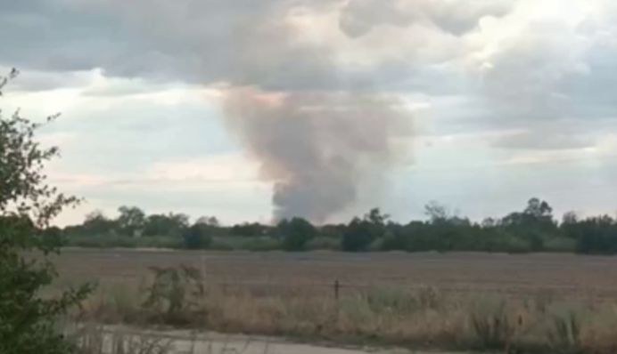 Біля аеродрому 