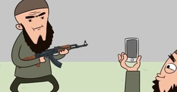 "Рельсы сдались": воин Кадырова рассмешил людей постановочным видео под Курском