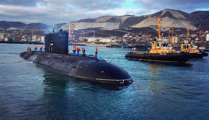 Удар по лодке 