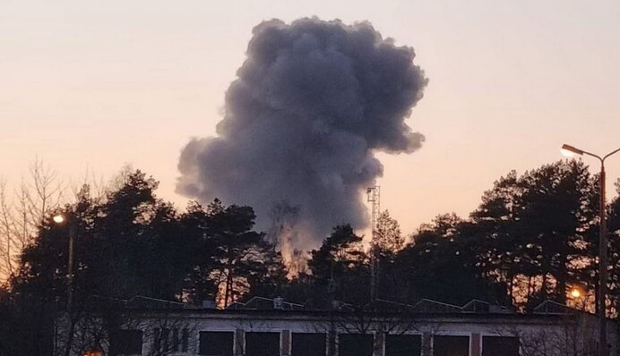 В Крыму сгорел склад с боеприпасами