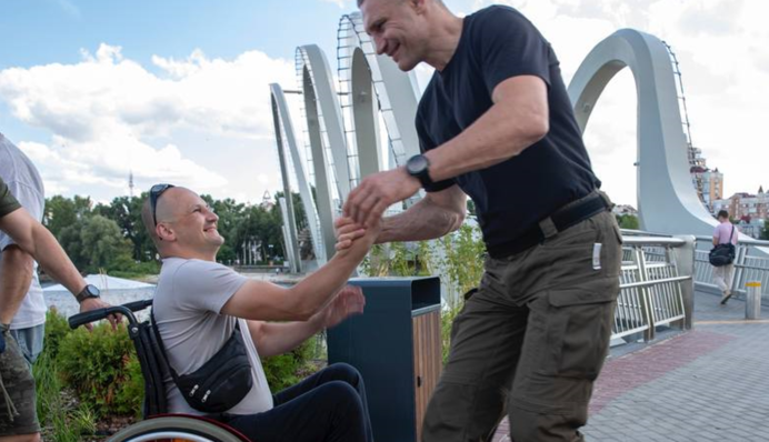 Кличко принял участие в мероприятии по реабилитации бойцов