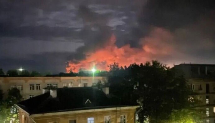 Мінус 700 КАБів: після удару дронів СБУ на аеродромі "Липецьк-2" детонують склади з боєприпасами