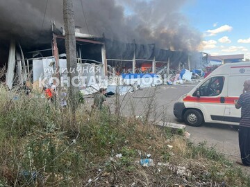 Росія вдарила по супермаркету у Костянтинівці - у мережі діляться моторошними кадрами