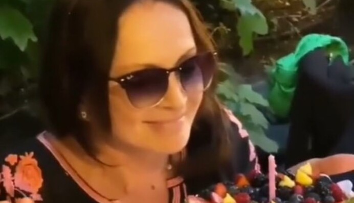 Как сейчас выглядит 77-летняя София Ротару и где праздновала свой день рождения