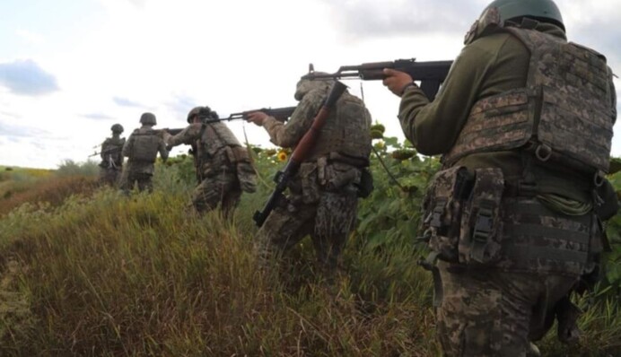 Украинцы продвигаются: россияне показали карту боев в Курской области к утру 14 августа