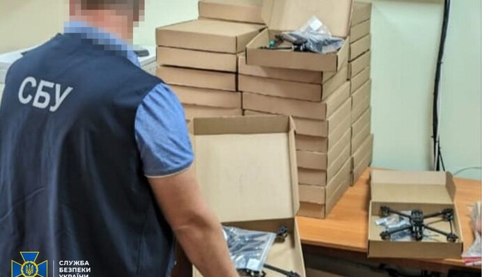 Ділок поставив для ЗСУ тисячу бракованих FPV-дронів