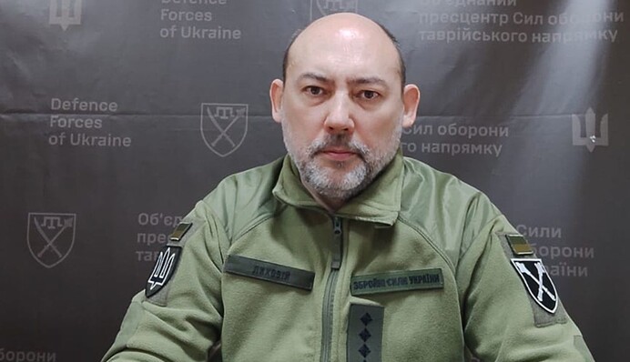 Військового речника обурила колекція одягу із символікою українських десантників