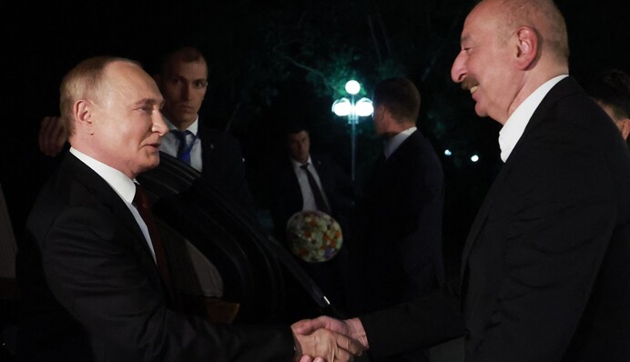 Путина высмеяли за визит в Баку — и в то же время предупредили о страшной угрозе