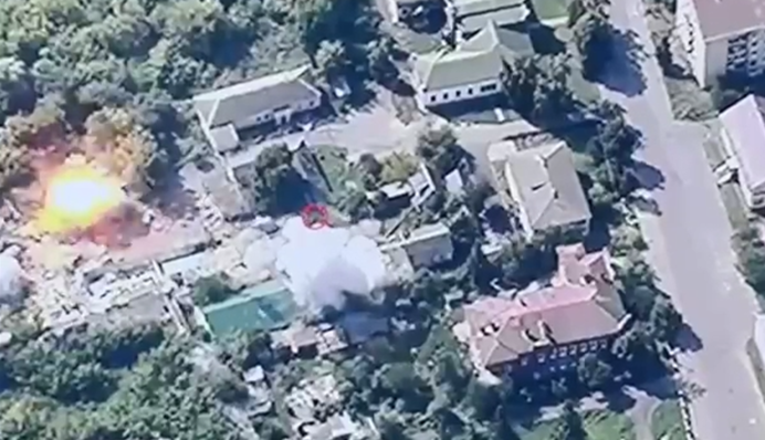Український командувач показав та пояснив, чому обстрілюються будинки в Курській області