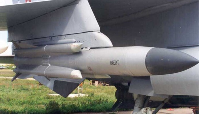 Росіяни застосували проти України протирадіолокаційні ракети Х-31П