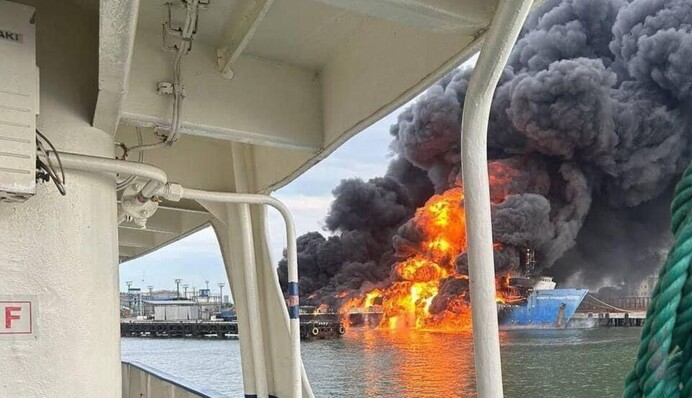 Стало відомо про втрати росіян при затопленні порома в порту «Кавказ»