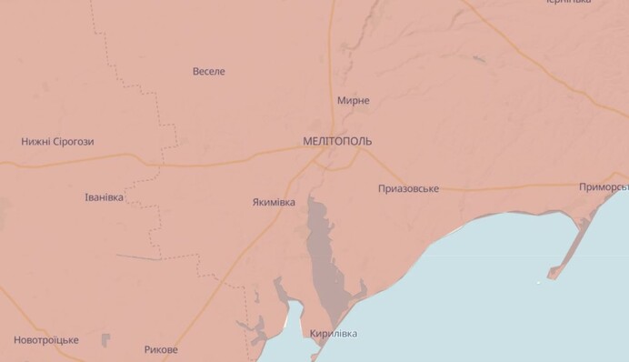 Хаймарсе, твій вихід: у мережі показали відео з колонами російської техніки під Мелітополем