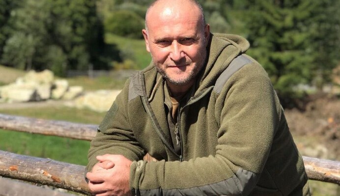 Ярош показав 16-річного сина з автоматом