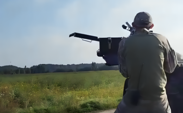 Знищення ракети російської ракети в небі України потрапило на відео