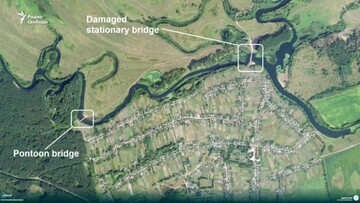 Курська операція: у мережі показали фото ще одного понтонного мосту росіян через річку Сейм