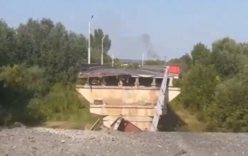В мережі показали один зі зруйнованих мостів на Курщині