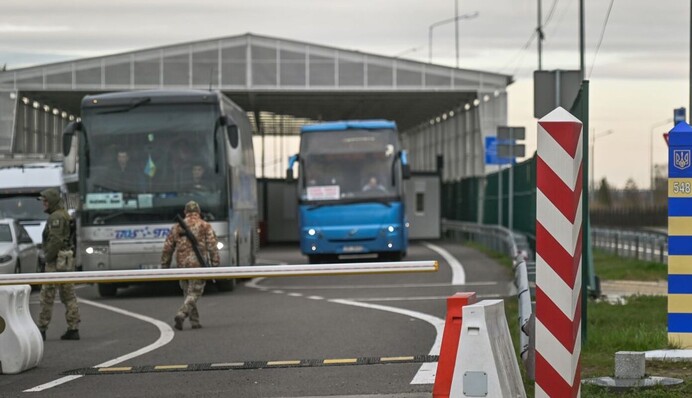 Прикордонники попередили про ускладнення руху через один з пунктів пропуску