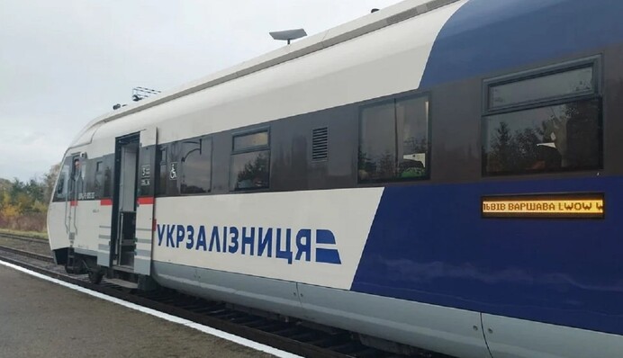 Укрзалізниця має пояснити уряду та суспільству шалене зростання витрат – ФРТУ
