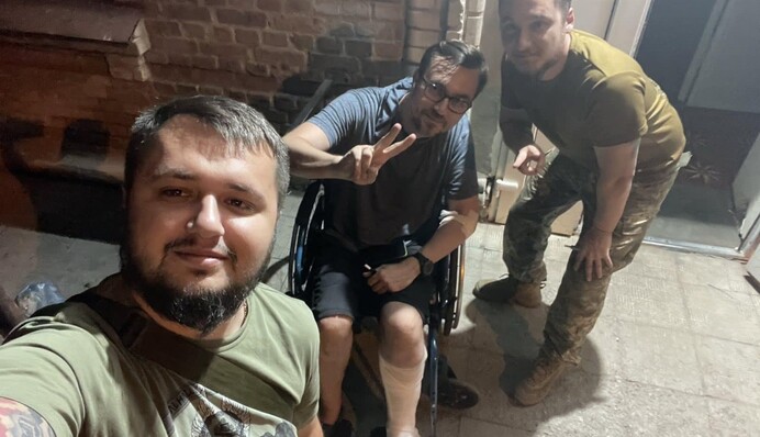 Экс-министр Омелян получил боевое ранение