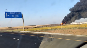 "Гарно!": у Ростовській області вже третій день палає нафтобаза "Атлас"