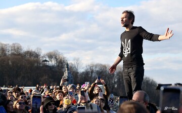 Вакарчук дав несподіваний концерт на вулиці в Києві