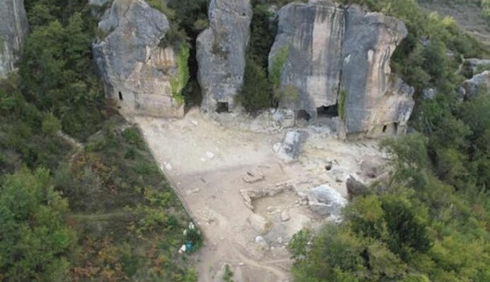 Исследование ДНК раскрыло тайны средневековой общины, обитавшей в пещерах