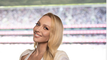 «Яку ненавиділа до війни»: Оля Полякова відвела доньку в школу