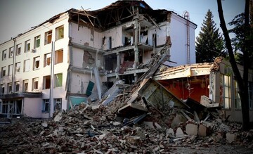 В Сумах в университет попала авиабомба – полиция показала, как он сейчас выглядит