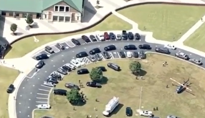 В США произошла смертельная стрельба в школе: первые подробности