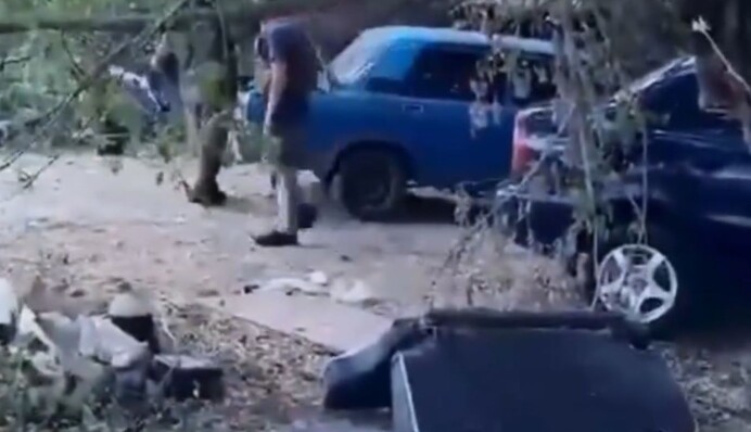 В Белгородской области российских военных поймали на мародерстве и сняли все на видео