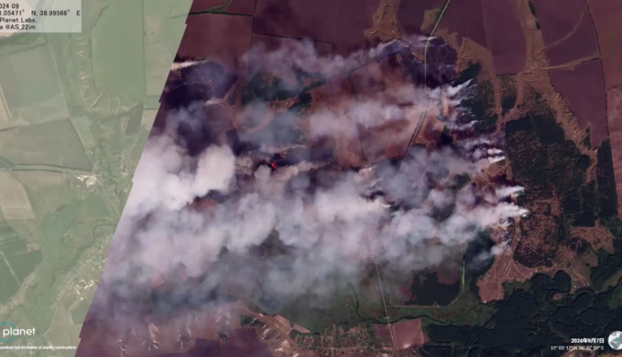 В сети показали спутниковые снимки пожара на складе БК в Воронежской области РФ