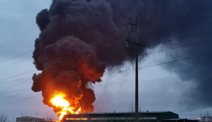ВСУ ударили по цистернам с топливом в Белгородской области РФ