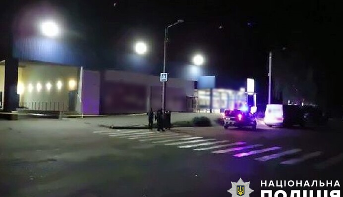 На Полтавщині чоловік підірвав гранату на вході до супермаркету