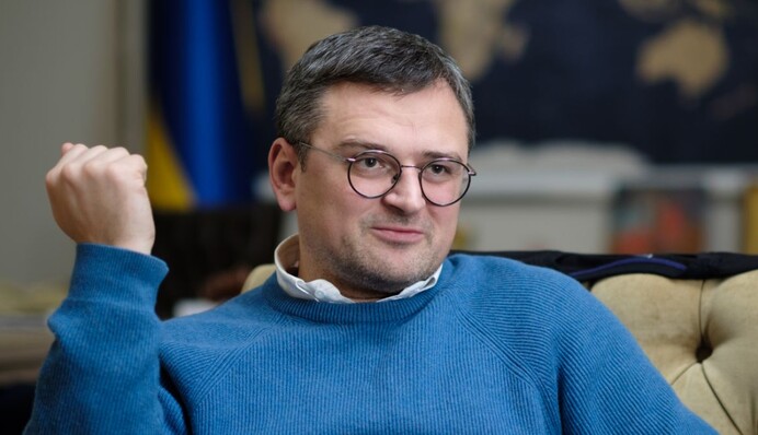 Возлюбленная Кулебы показала любимый беляш экс-министра