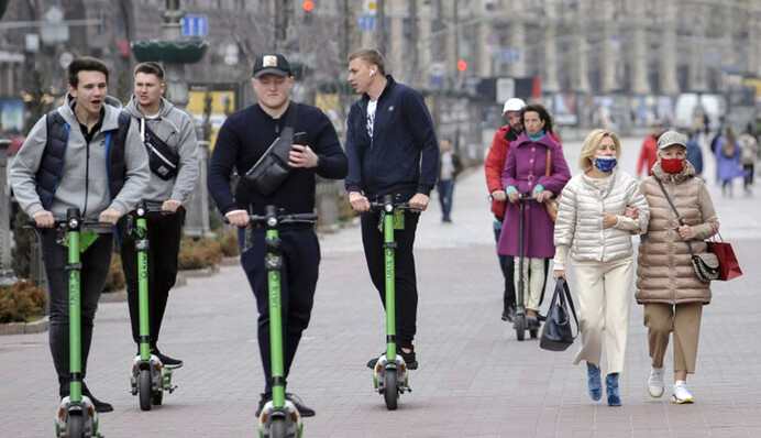 В Україні зросла кількість ДТП з електросамокатами