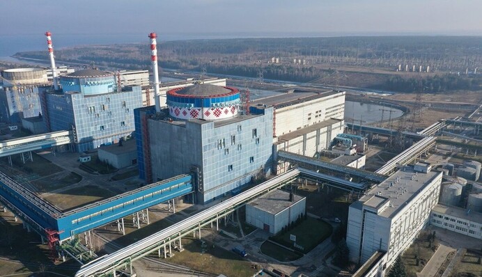 Російський дрон пролетів у небезпечній близькості від Хмельницької АЕС