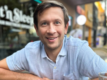 Внук Богдана Ступки попал под землетрясение