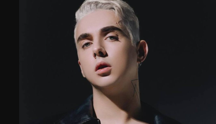 Певец Melovin к скандалу с Ириной Федишин добавил деталь о присвоенных автомобилях