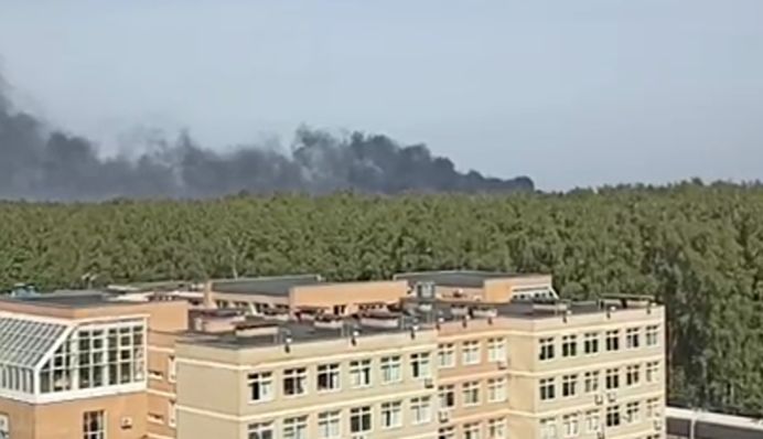 Возле Москвы вспыхнул мощный пожар на коксогазовом заводе