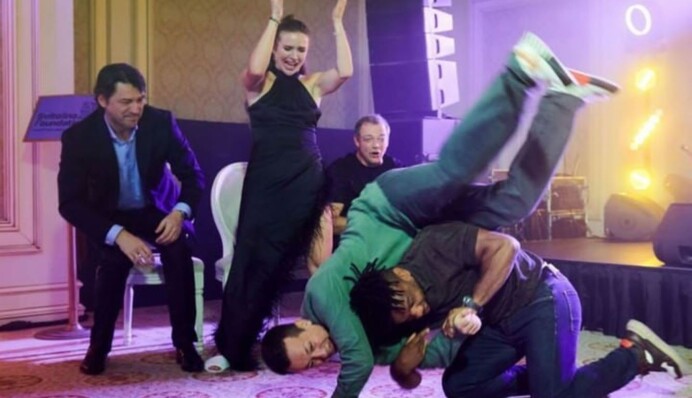 Жан Беленюк зробив боляче блогеру Дурнєву